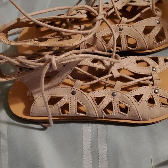 MOSSIMO WOMAN SANDAL GLADIATOR  BEIGE  SHOES 7 1/2 - Picture 2 of 6